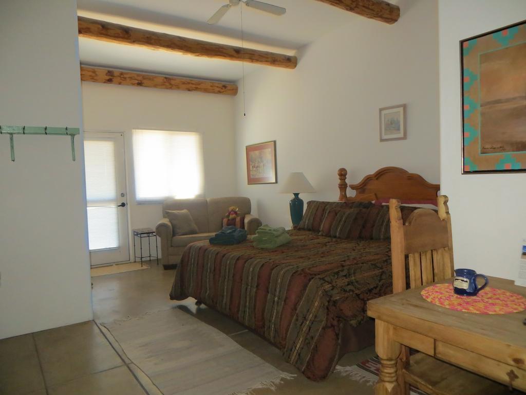 Rancho Milagro Bed & Breakfast Elgin Rum bild